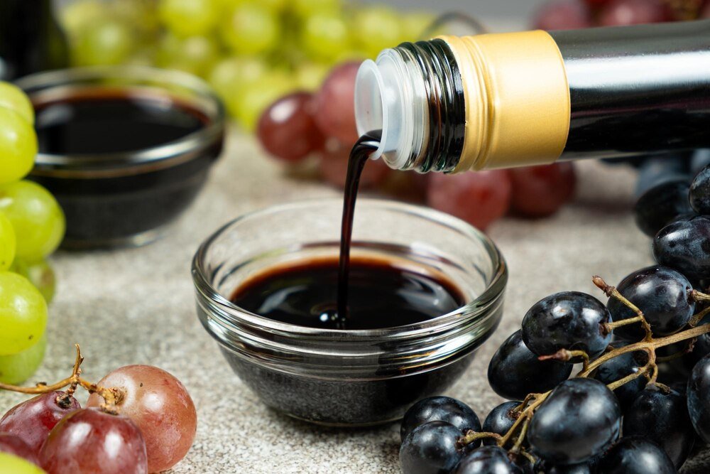 Ocet balsamiczny w kuchni: właściwości i zastosowanie